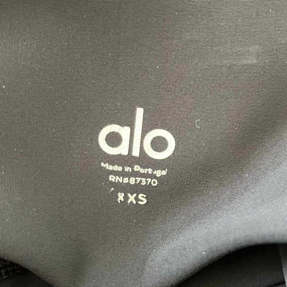 Alo Yoga Ripped Warrior Leggings - Picture 11 of 12